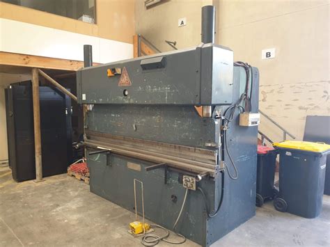 sheet metal equipment auctions